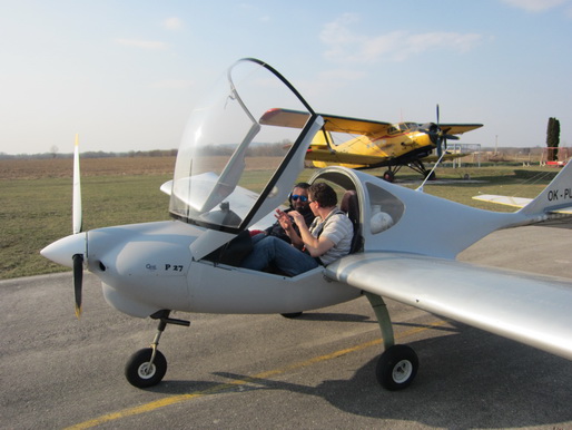 Mario Costa / Eurocharter - in Gryf P27 cockpit