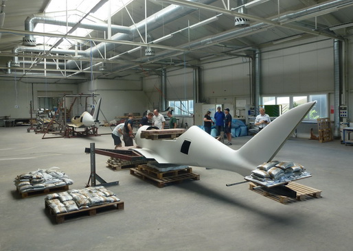 Shark fuselage strength test of LAA